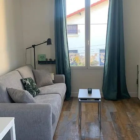 Charmant Studio Tout Equipe Aux Portes De Paris Bagnolet Exterior photo